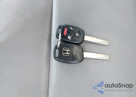 2013 Honda Pilot Touring from USA, damaged, VIN 5FNYF4H92DB039434